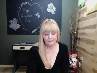 Chat with Adrianna_4u