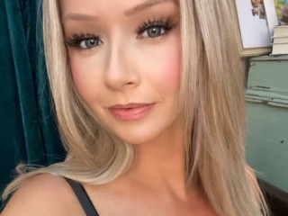 Chat with Annabelle_Dixie