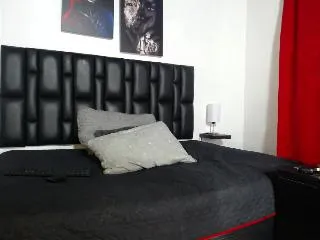 Chat with Chloe_Charlotte