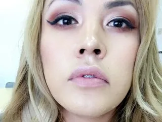 Chat with Honeybhoney21