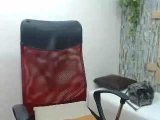 Chat with NicoleGreey