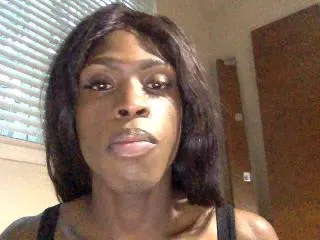 Chat with Shannon_Pipes