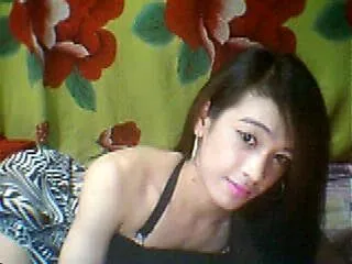 Chat with eleinedolly